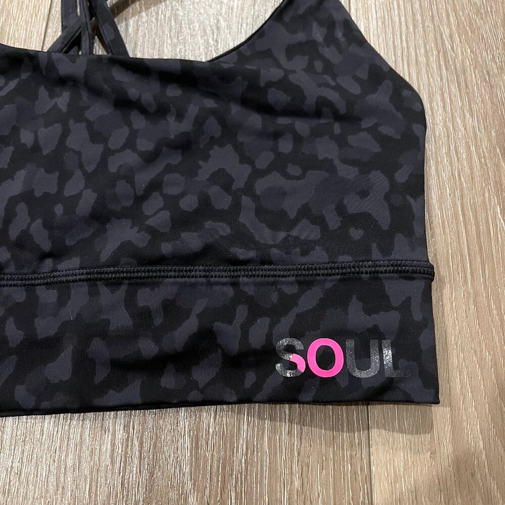 Lululemon X Soulcycle Energy Bra in snow leopard - Picture 3 of 4